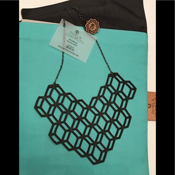 Gray leather Pamela Coromoto necklace NEW - Picture 1 of 2